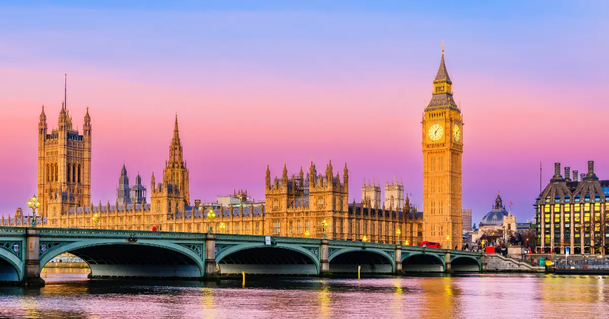 Big Ben and the Houses of Parliament at sunset in London, part of a 5 day London itinerary