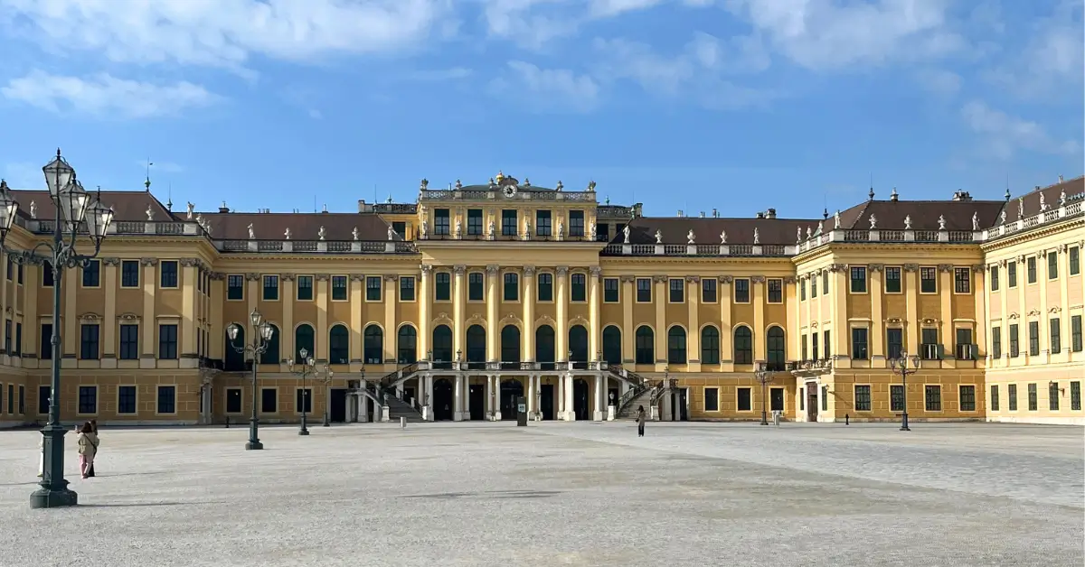 Front courtyard of Schönbrunn Palace in Vienna on a quiet morning